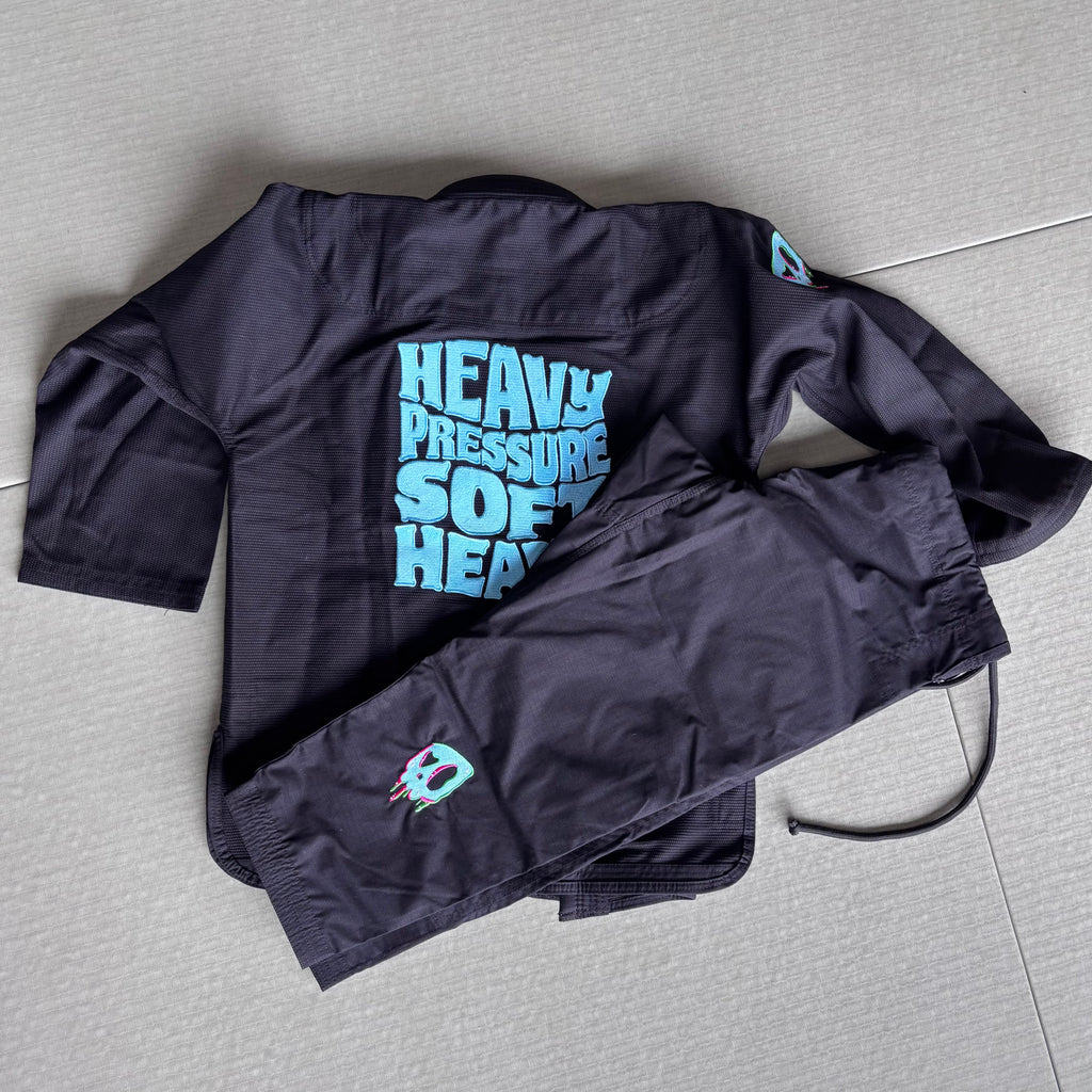 Bodied x Mão Fightwear Gi