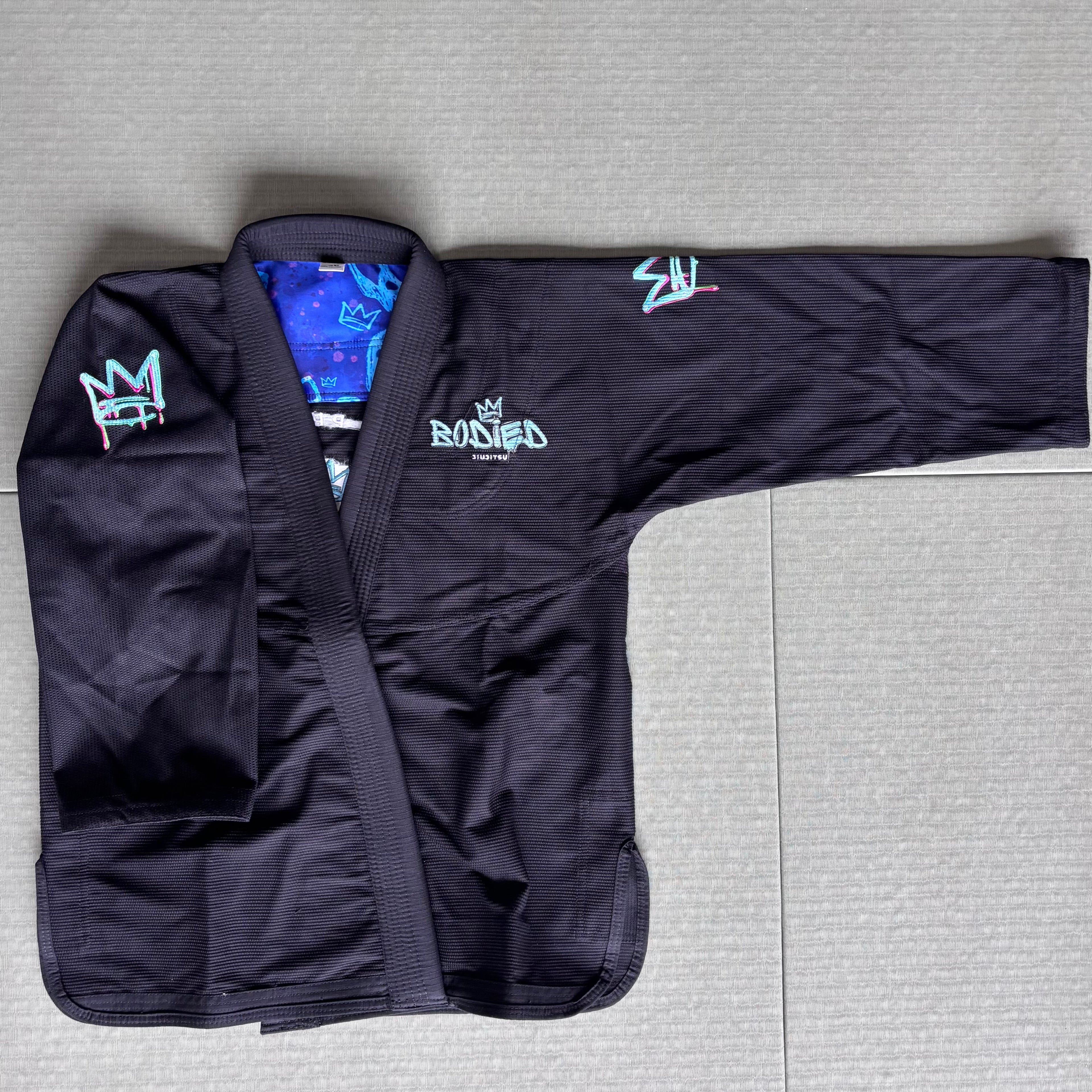 Bodied x Mão Fightwear Gi